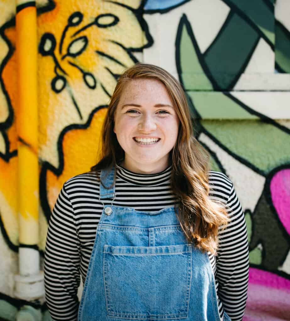 Headshot of Laura Young