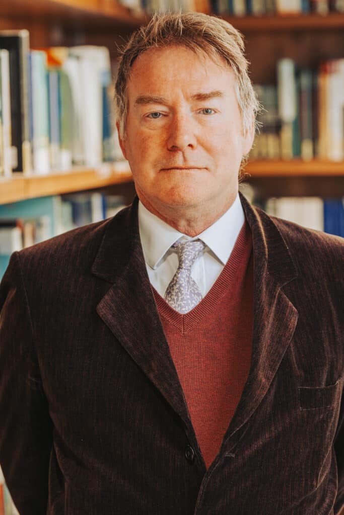 headshot of owen kelly