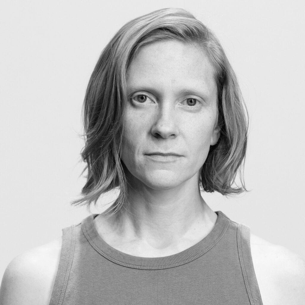Headshot of Robin Neveu Brown