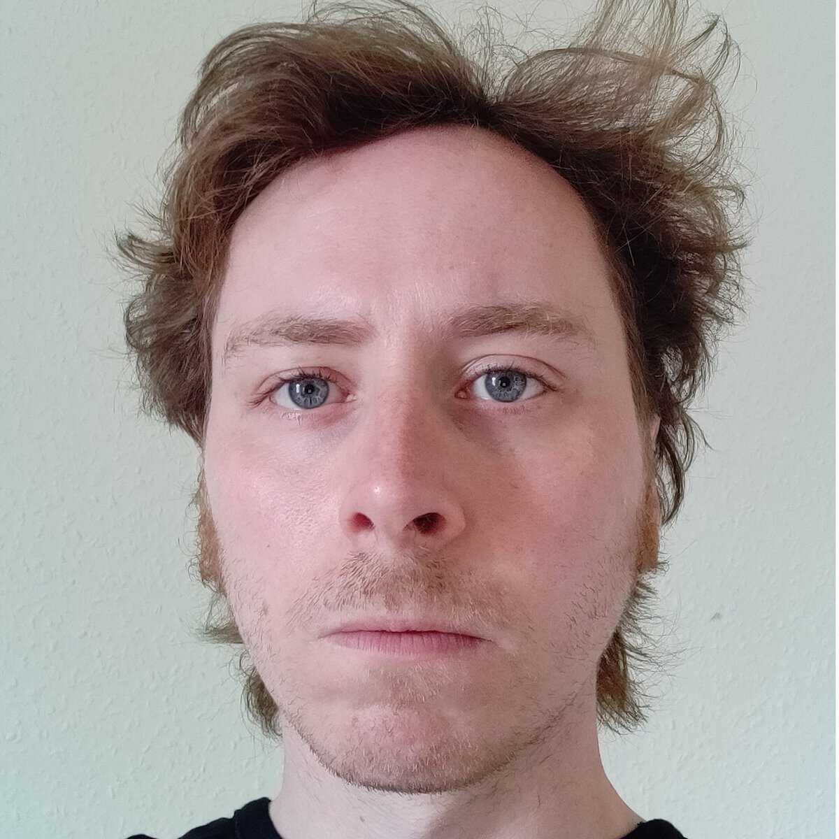 Headshot of Andrew McLean