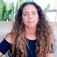 Headshot of Ines Ruiz